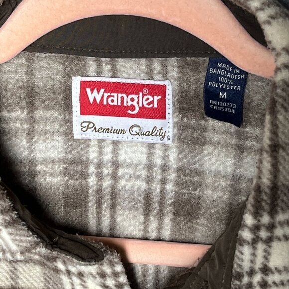 Wrangler Vintage Plaid Button down Shirt Size Medium - Picture 2 of 5